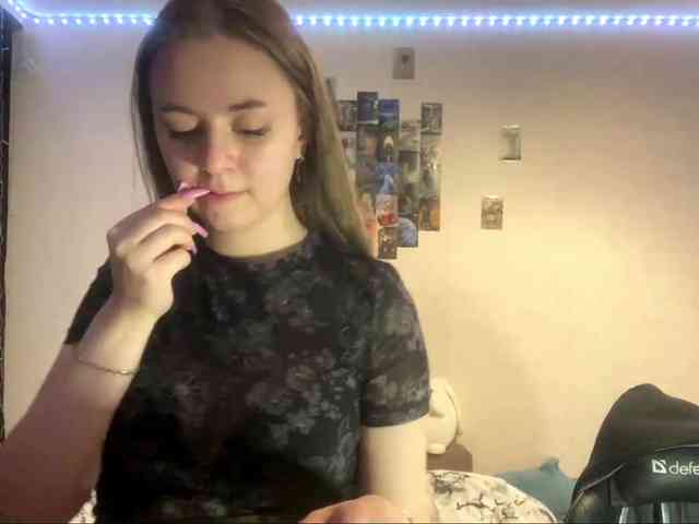 EvalynDetrick webcam