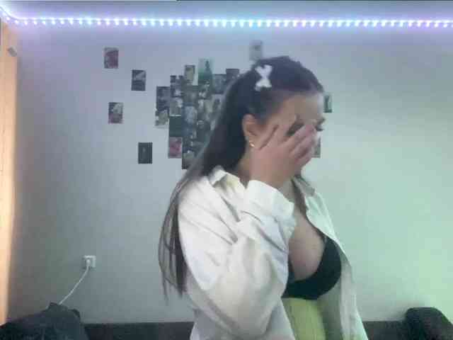 EvalynDetrick webcam