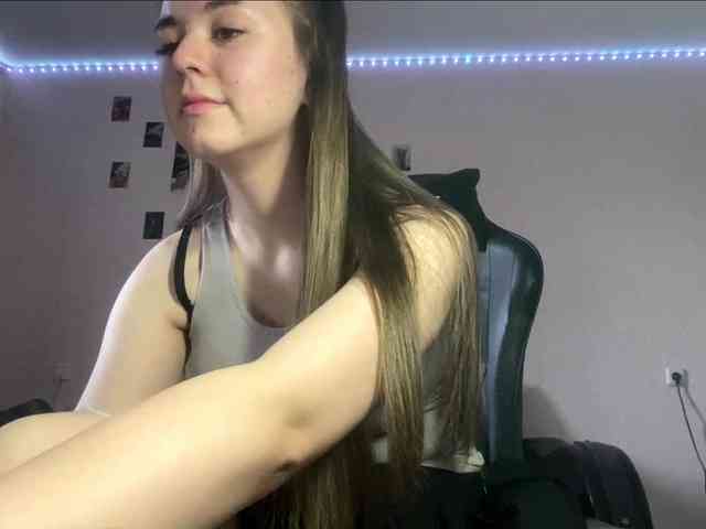 EvalynDetrick webcam