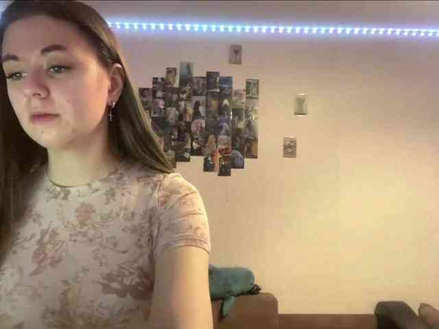 EvalynDetrick webcam