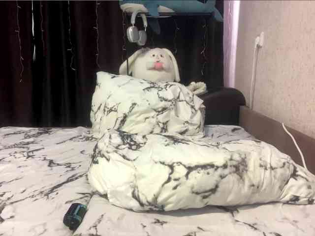 EvalynDetrick webcam