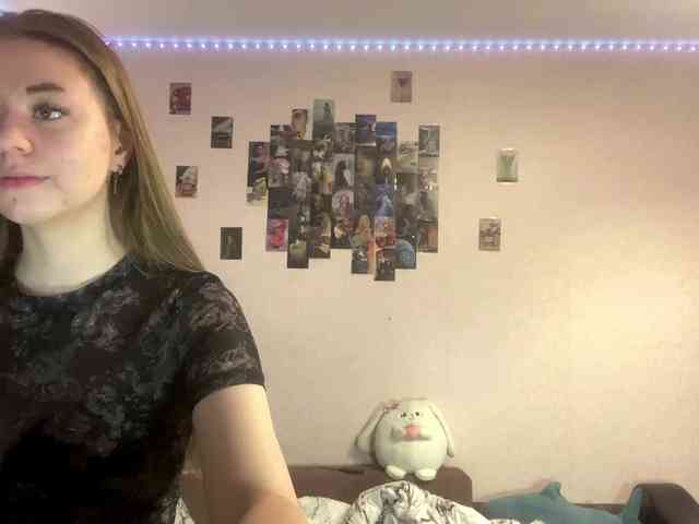 EvalynDetrick webcam