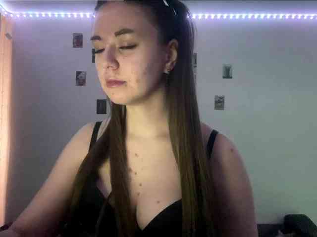 EvalynDetrick webcam