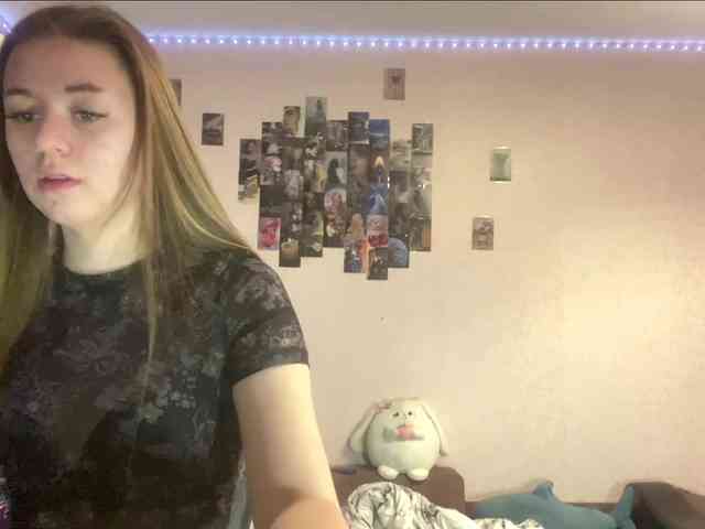 EvalynDetrick webcam