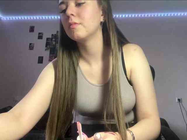 EvalynDetrick webcam