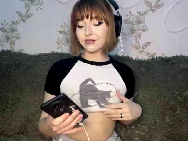 Model: TabethaSablea