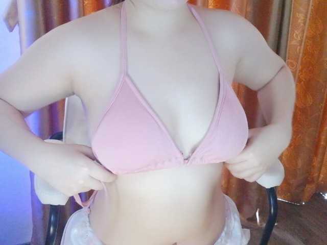 Maybae live cam