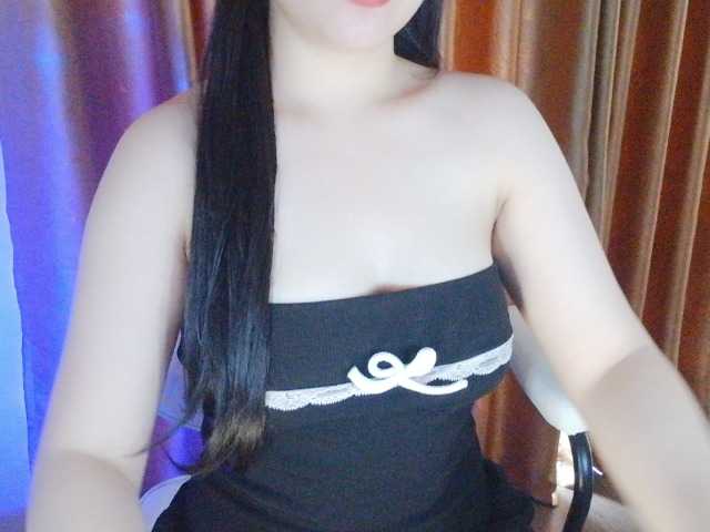 Maybae live webcam show