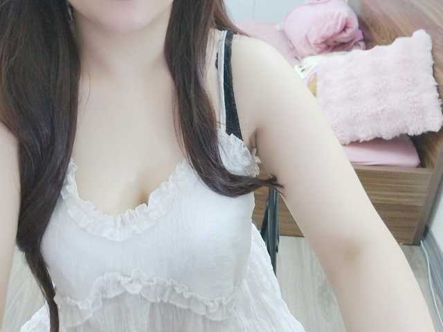 Maybae's BongaCams show and profile