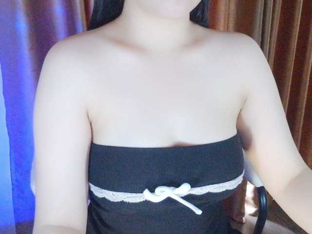 Maybae live webcam show