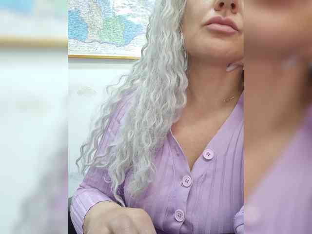 MoonLove13 webcam