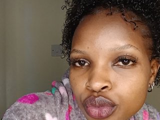 Roundbootie's Live Webcam