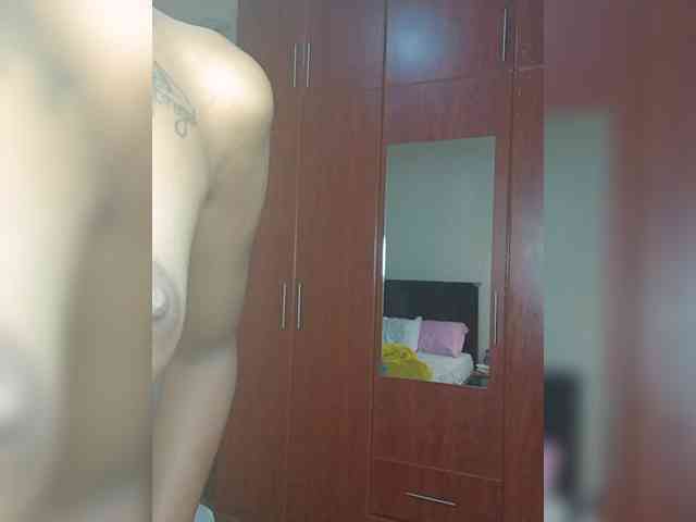 Roundbootie webcam