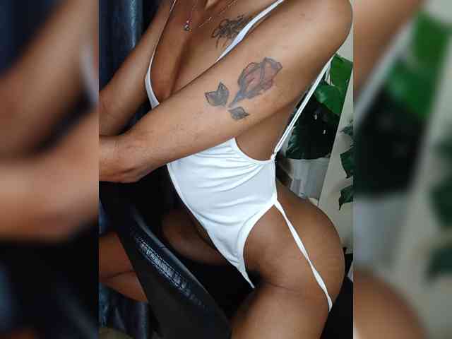 Roundbootie webcam