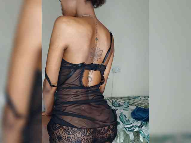 Roundbootie webcam