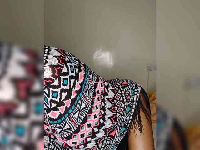Roundbootie webcam