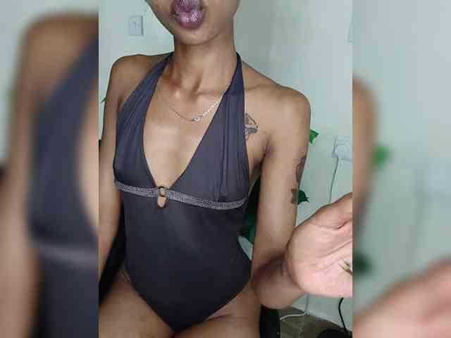 Roundbootie webcam