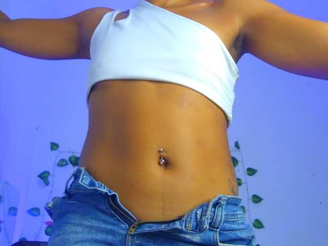 MalloryKim live cam on BongaCams
