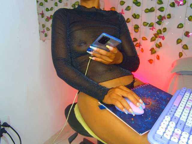 MalloryKim live cam on BongaCams