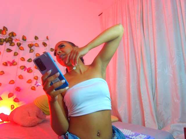 MalloryKim live cam on BongaCams