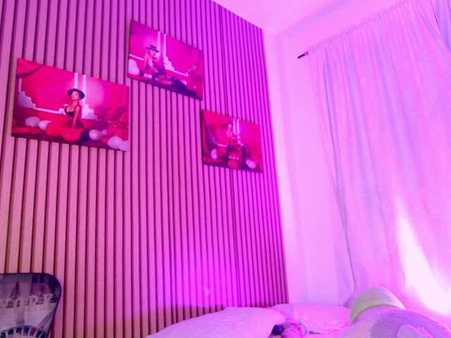 MalloryKim live cam on BongaCams