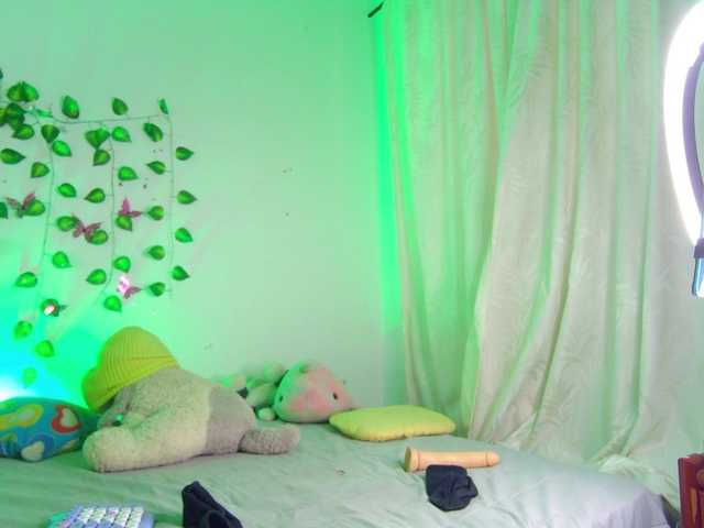 MalloryKim live cam on BongaCams