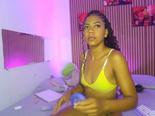 MalloryKim live cam on BongaCams