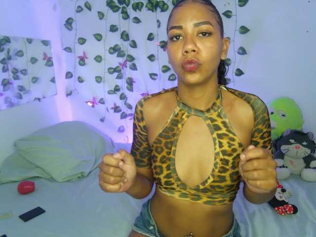 MalloryKim live webcam show