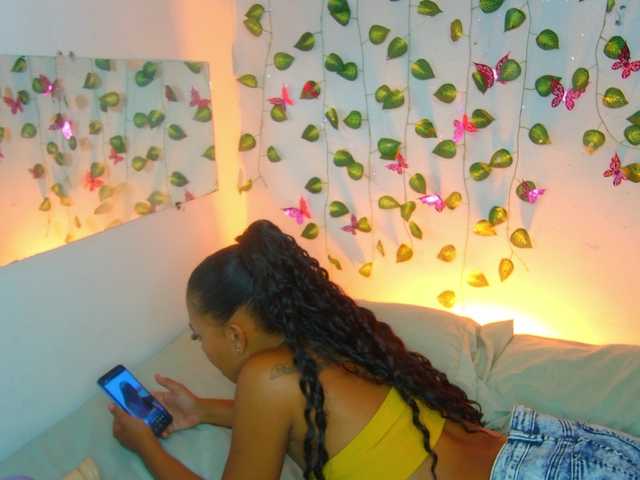 MalloryKim live cam on BongaCams