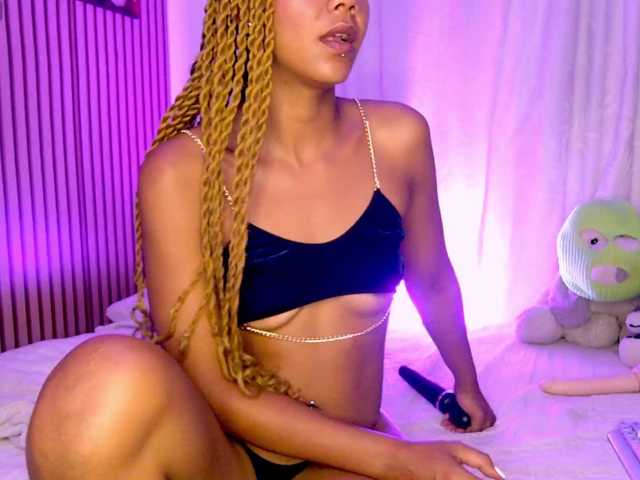 MalloryKim live cam on BongaCams