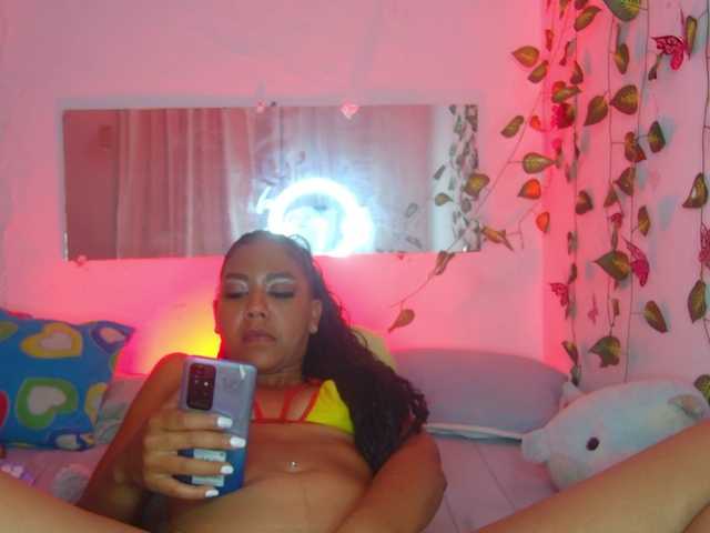 MalloryKim live cam on BongaCams