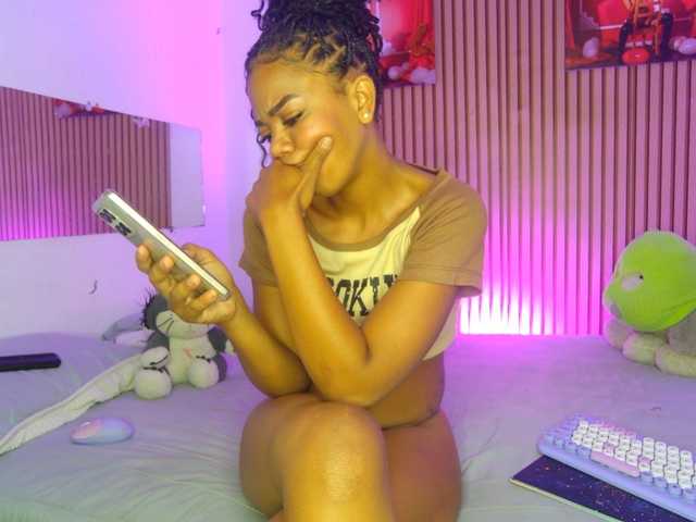 MalloryKim live cam on BongaCams