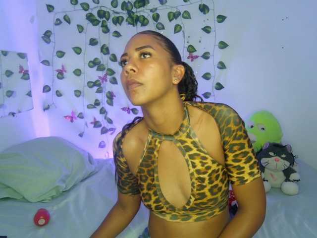 MalloryKim live webcam show