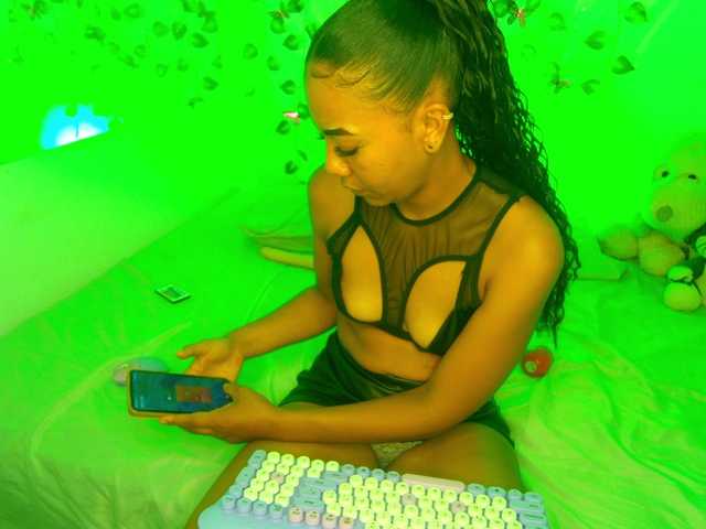 MalloryKim live webcam show