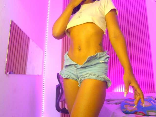 MalloryKim live cam on BongaCams