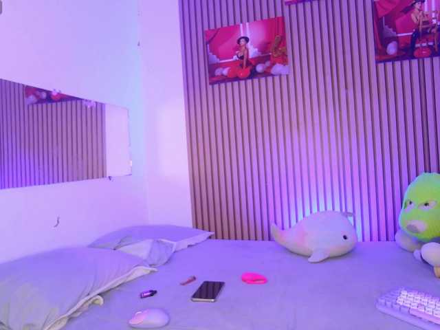 MalloryKim live cam on BongaCams