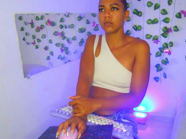 MalloryKim live cam on BongaCams