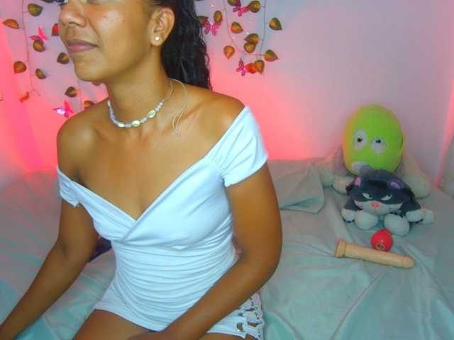 MalloryKim live cam on BongaCams