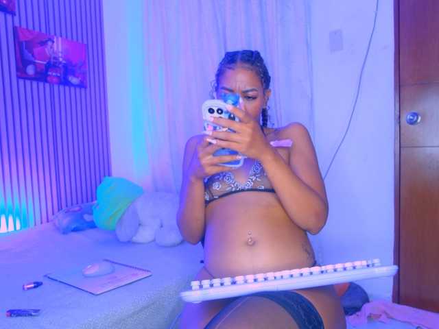 MalloryKim live cam on BongaCams