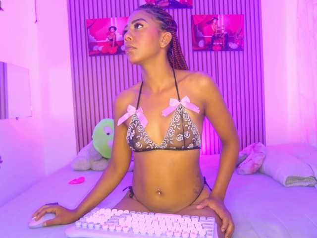MalloryKim live cam on BongaCams