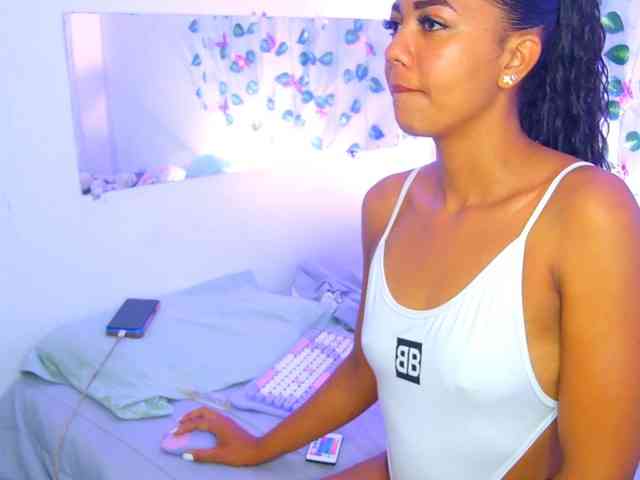 MalloryKim webcam