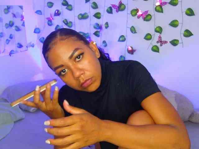 Modelo: MalloryKim