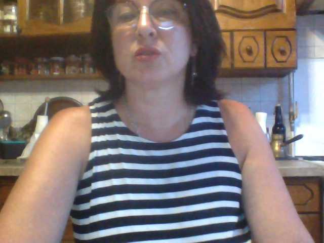 Fiona7 live cam on BongaCams