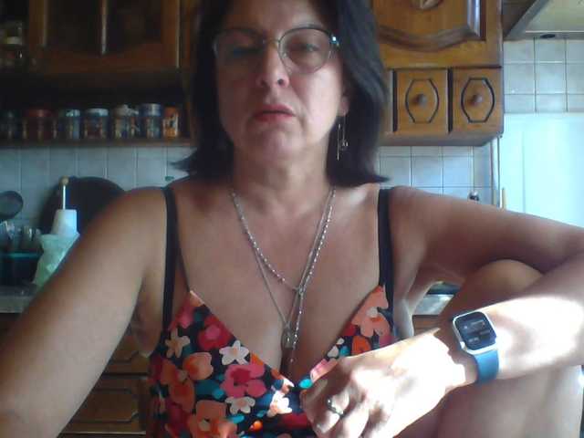 Fiona7 live cam on BongaCams