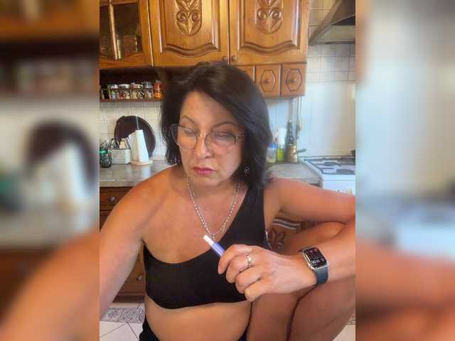 Fiona7 live cam on BongaCams