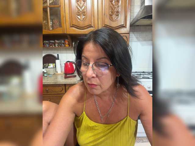 Fiona7 live cam on BongaCams