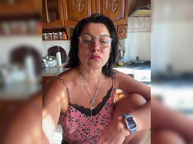 Fiona7 live cam on BongaCams