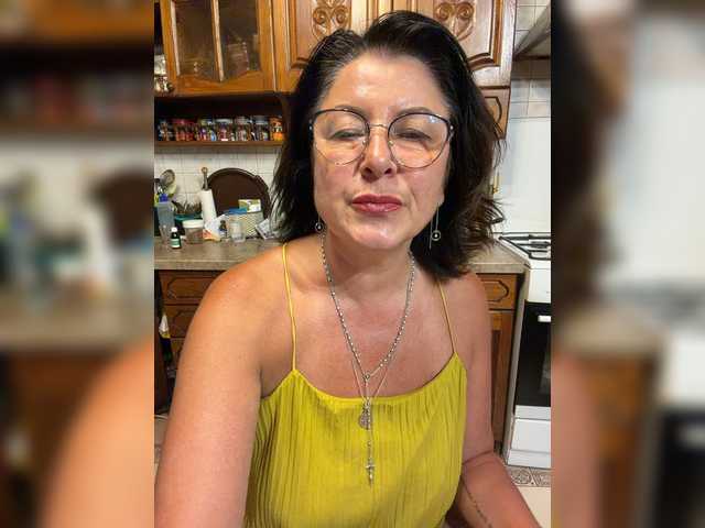 Fiona7 live cam on BongaCams