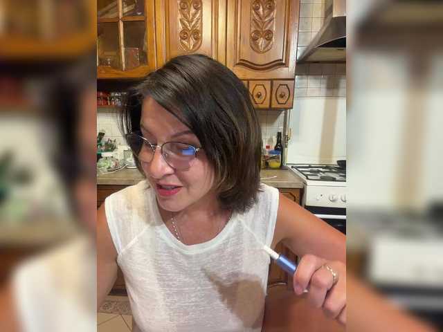 Fiona7 live cam on BongaCams