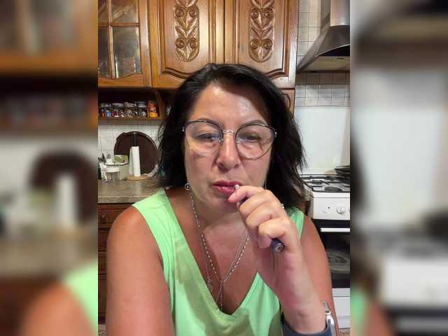 Fiona7 live cam on BongaCams